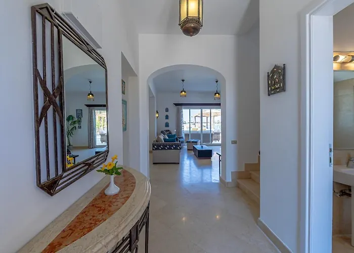 Villa Stunning With Private Heatable Pool *