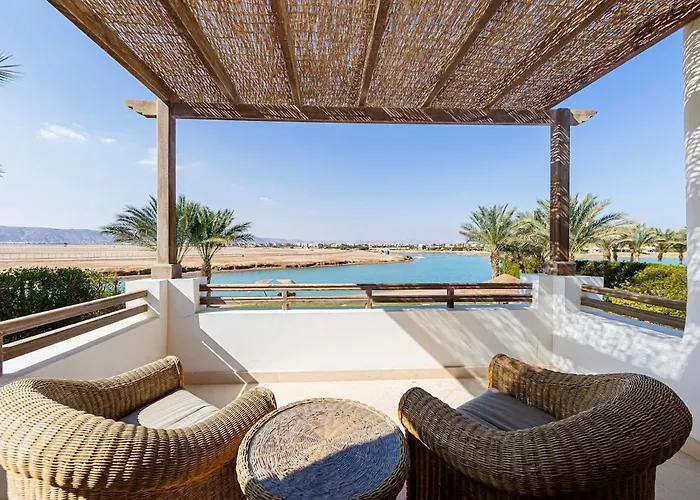 Stunning With Private Heatable Pool Villa Hurghada