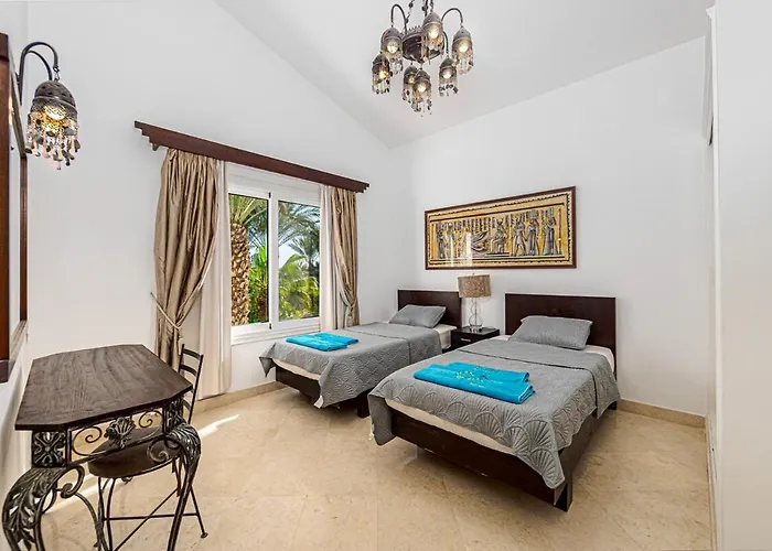 Stunning With Private Heatable Pool Hurghada